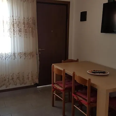 דירה Augusta ביביונה